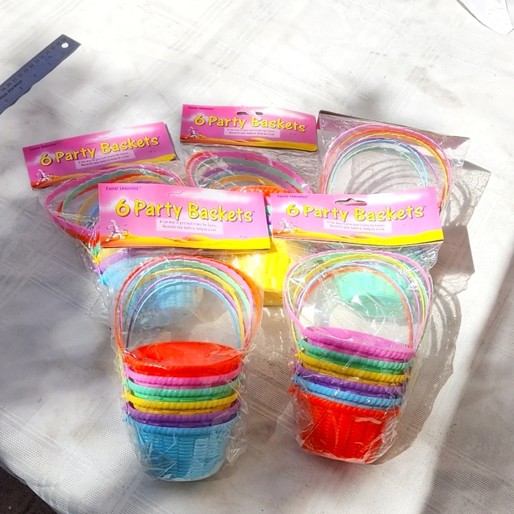 Set of 5 - 6 pack of Party Baskets for Easter